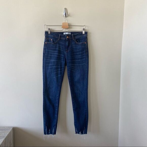 Zara-medium Wash Mid-Rise Distressed Raw Hem Skinny Jeans (Size:4US) - Picture 1 of 10